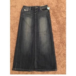 Long Denim Maurices Skirt. Size 1/2